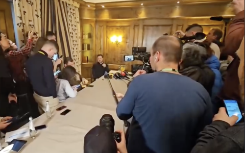Zelensky onthult dat hij NIET is uitgenodigd voor de ontmoeting tussen Trump en Poetin die voor volgende week gepland staat.